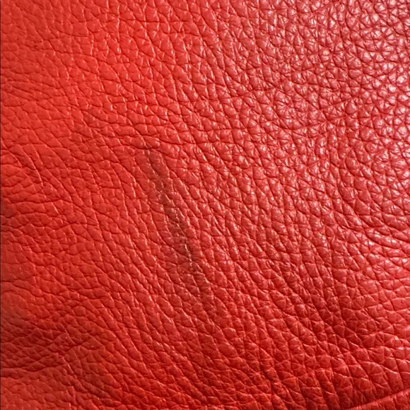 Isaac Mizrahi Live XLG Fire Engine RED 100% Leather Bag Tote Purse gold hardware - Picture 5 of 12